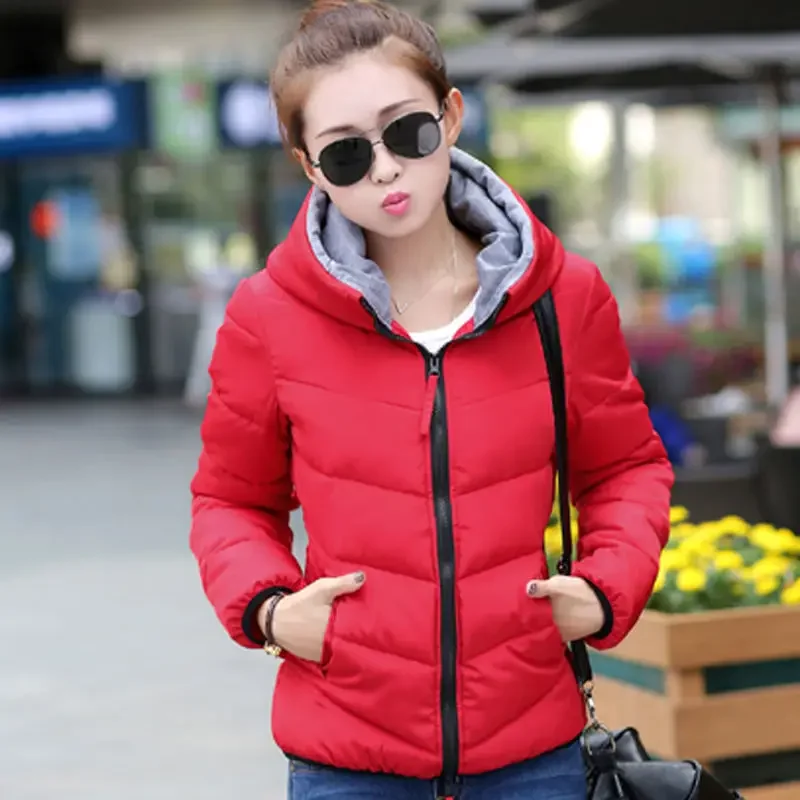 เสื้อโค้ทผู้หญิงสีแดงบุนวมสั้น - Modern Korean Lifestyle บทวิจารณ์และราคา